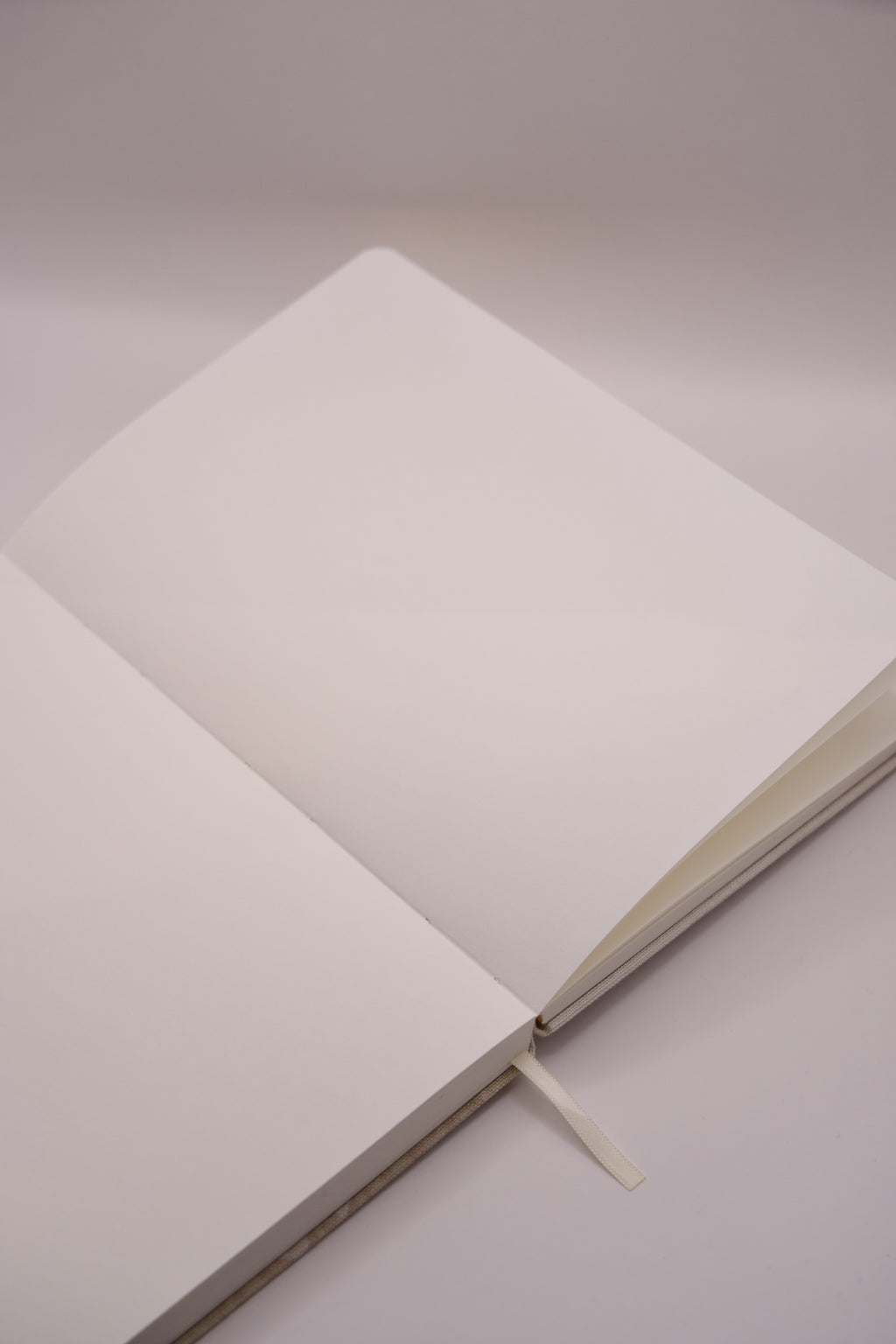 Linen journal - yuli (余力)