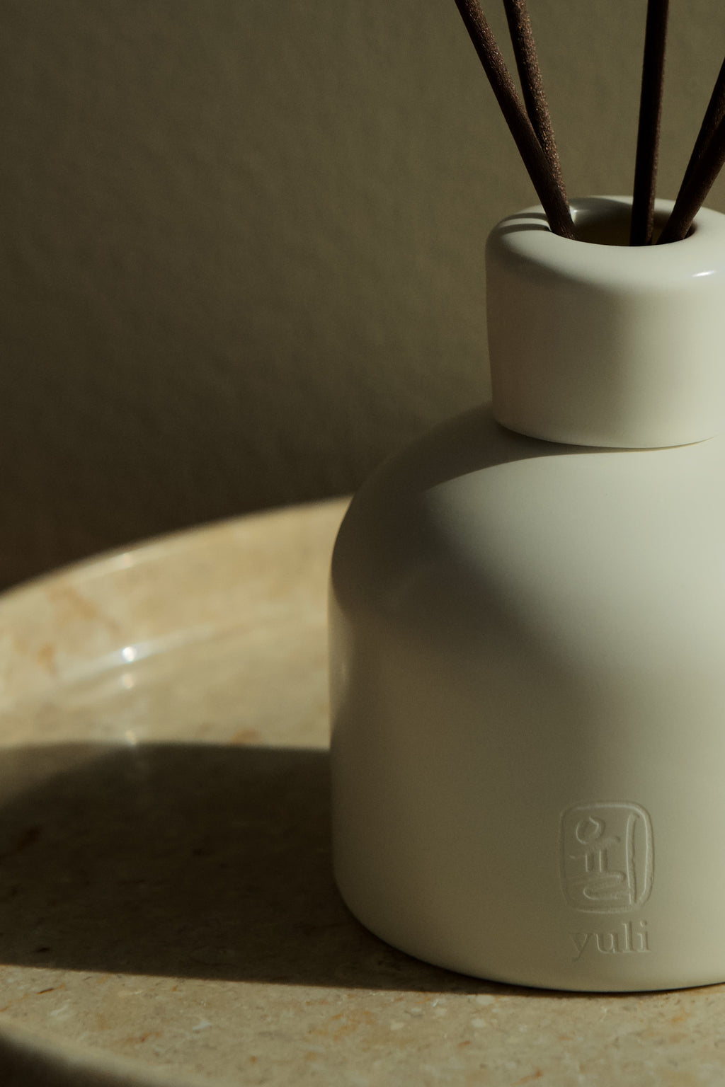 Reed diffuser set and refills - CHA